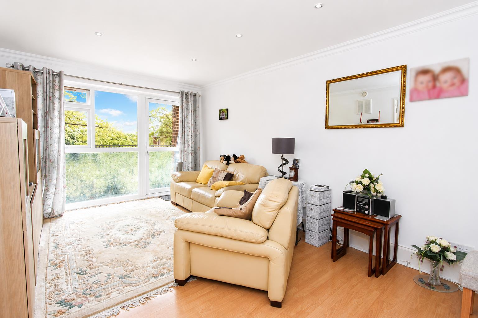 1 bed property in Westmoreland Drive, Sutton